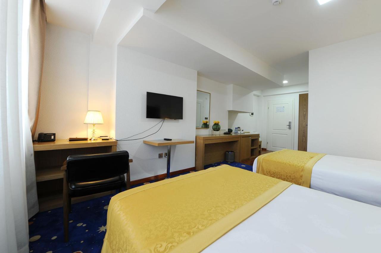 Ub Grand Hotel Ulan Bator Exterior foto